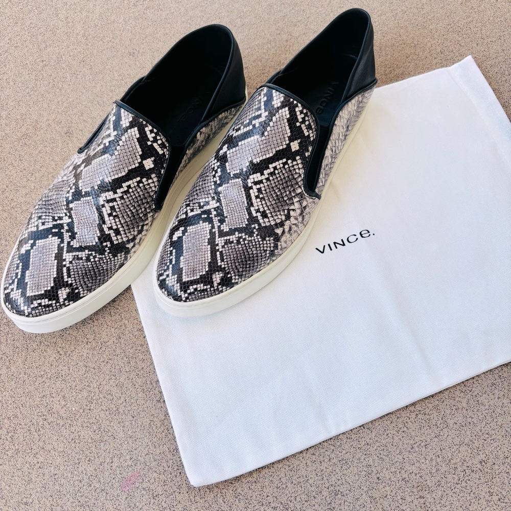 Vince Garvey Snake Embossed Slip-On Sneaker 7.5 US Women’s Casual Animal Print